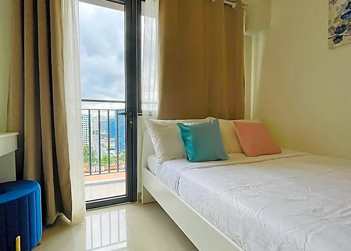 Sakan 5-star Quality Condotel Манила